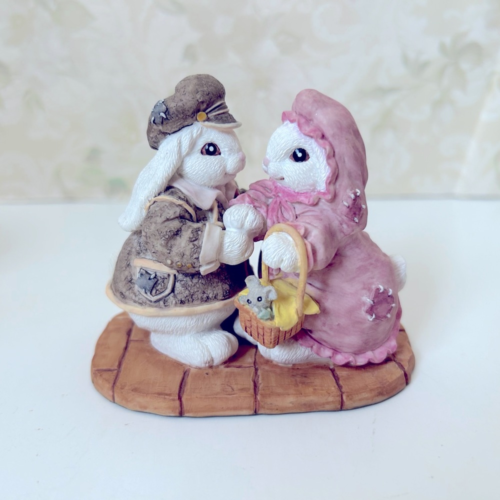 Patchville Bunnies Honey Bunny w/original box 1996 Easter Rabbit Bunny Valentine